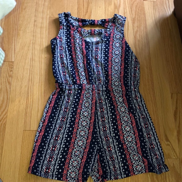 Patterned Romper - Picture 3 of 3